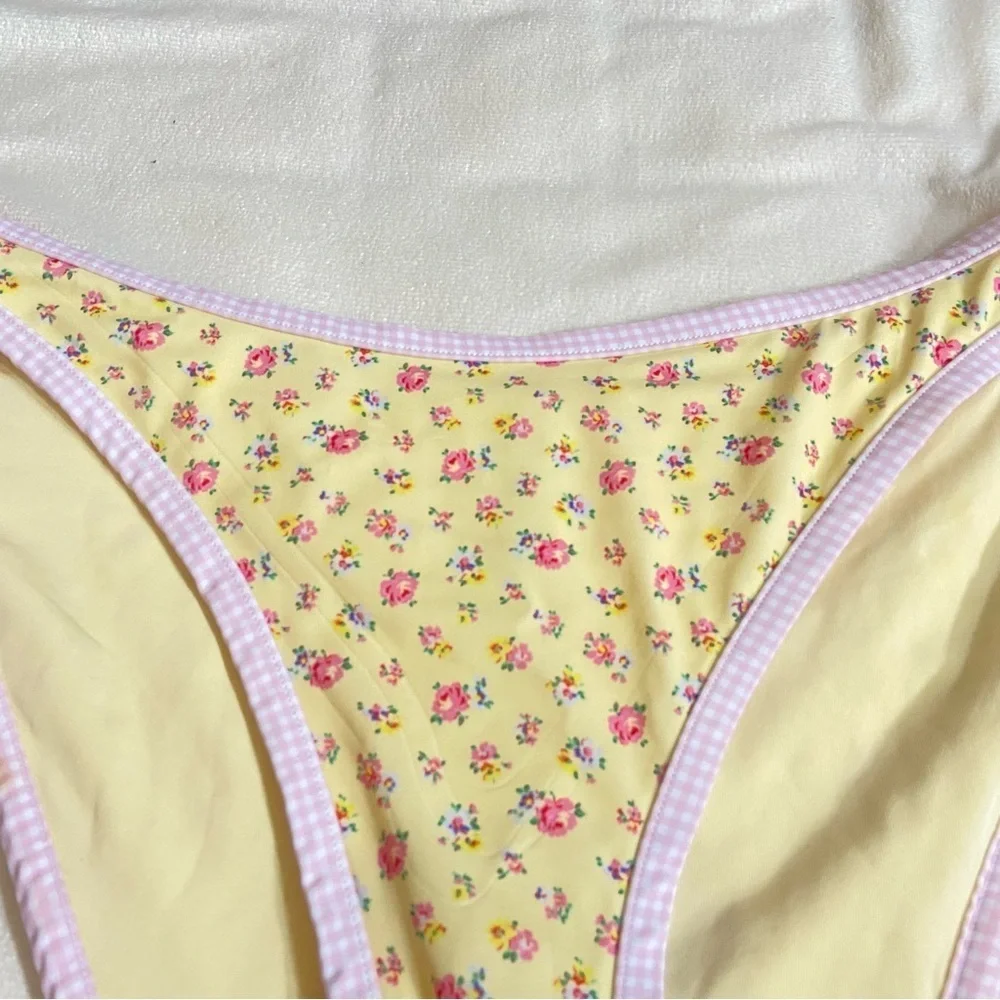 Frankies Bikinis vibrant yellow